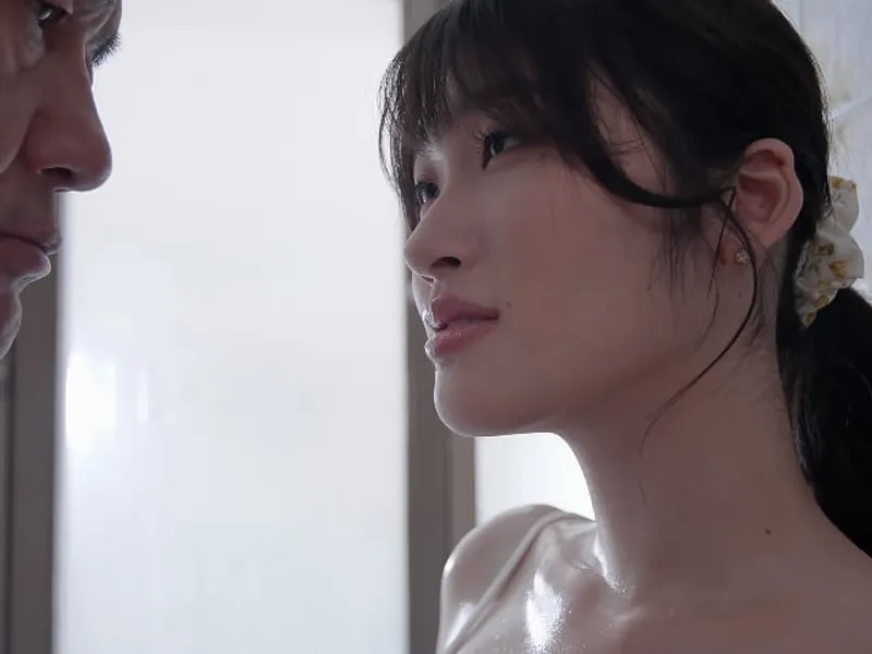 ông xã bỏ bê, cô vợ được ông chú giúp thỏa mãn cơn dâm đãng lồn